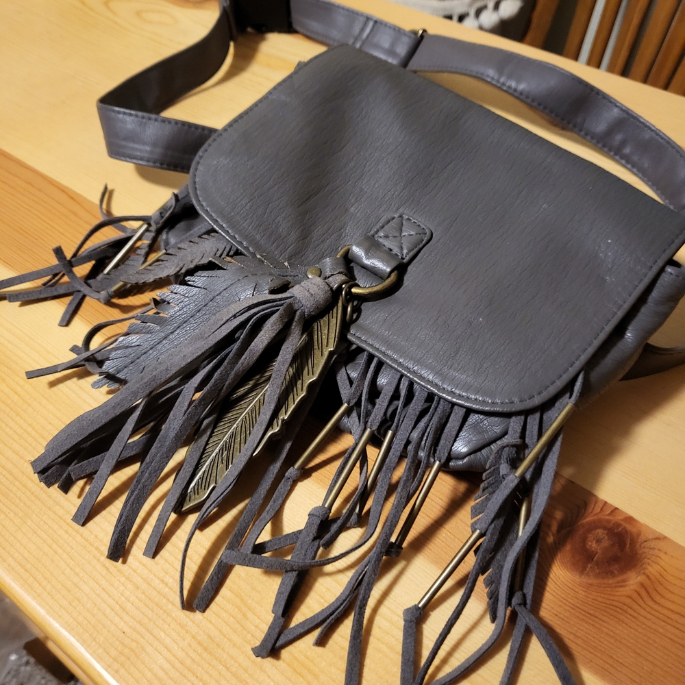 Fringe Crossbody Bag - Gray